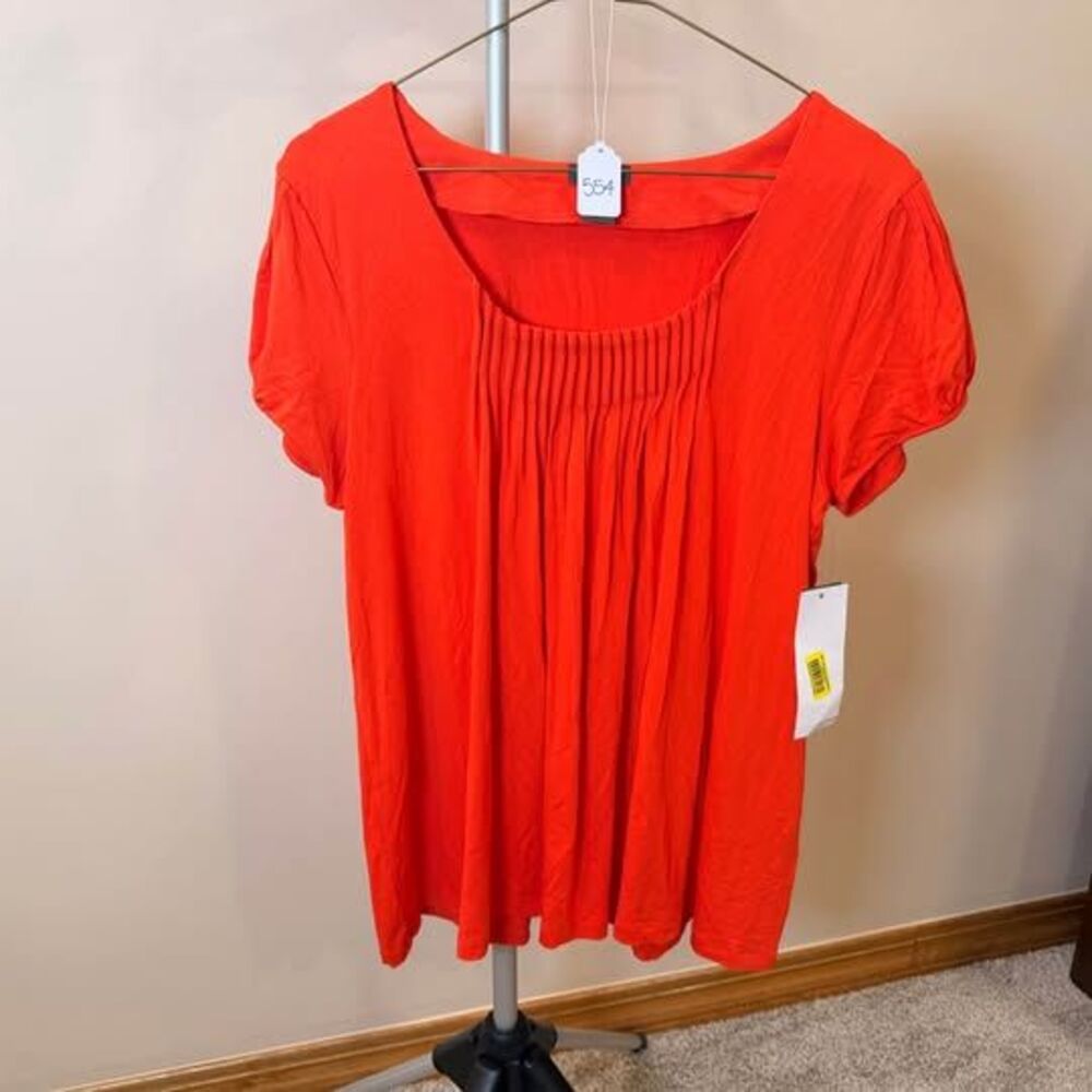 Kenneth Cole Reaction Pleated Scoop Neck Top